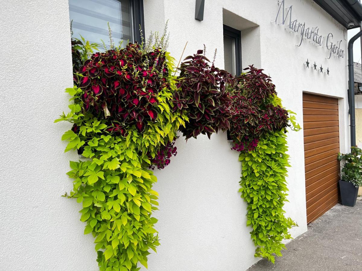 Margareta Garden & Spa Eger Ngoại thất bức ảnh