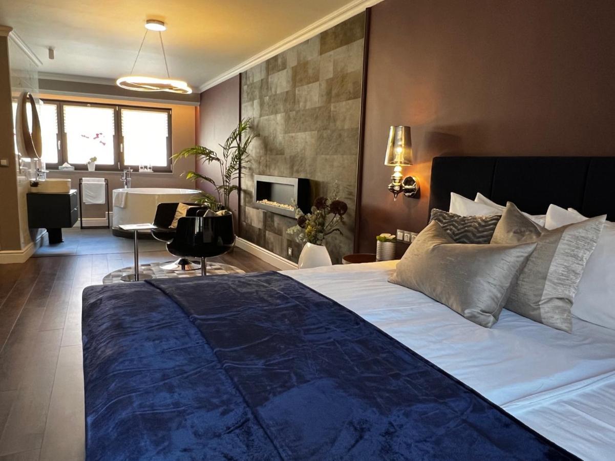 Margareta Garden & Spa Eger Ngoại thất bức ảnh