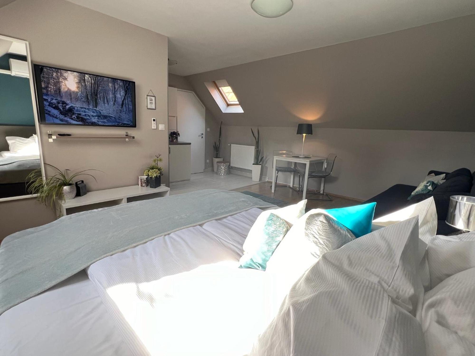 Margareta Garden & Spa Eger Ngoại thất bức ảnh